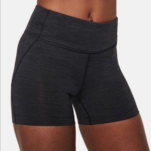 Outdoor Voices Flex 3.5” Short